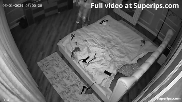 IPCAM â Fetish woman fucks her husband bound