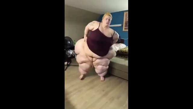 Ssbbw Pear-Bobby Jo Walk