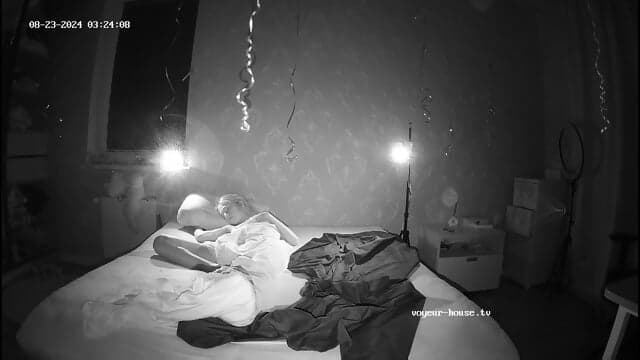 special candid sleeping bare feet closeup scenes Amelie, Oscar & Pearl Apartment 2024-08-24 02-38-02 editat brut