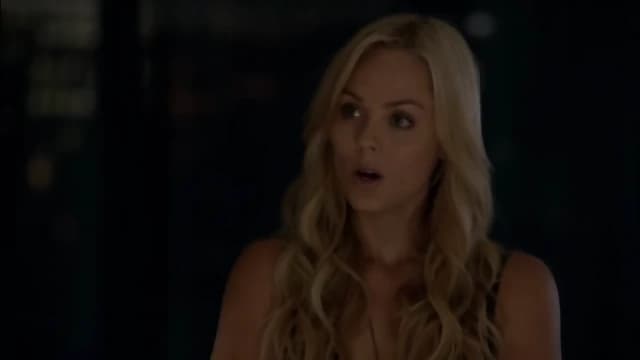 bitten mujer loba alfa temporada 1