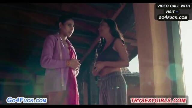 Hima HouseWife Ki Husband Ne Chudai Kari Or Maya Mem Ne Mazee Liya