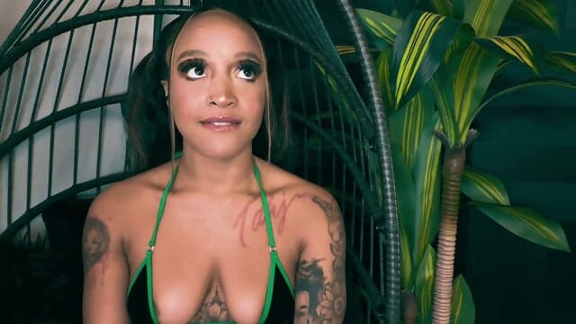 Amazing Ebony Beauty Mena Carlisle Sucks White Cock After Giving A Nice Dildo Show