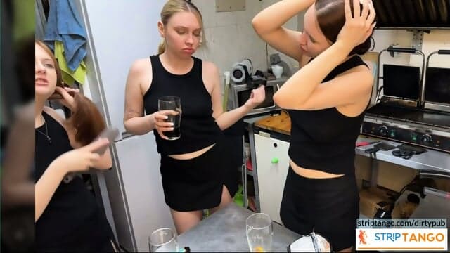Young Chick Licks College Girl - during their work in a fast food!