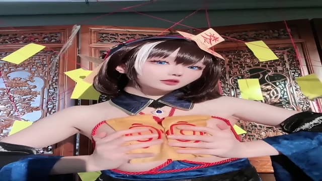 æä¹è¿è¿ (Hoshilily) - Hwah Jah Azur Lane Cosplay (No Audio)