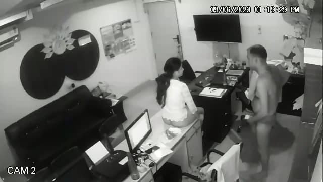 Boss fuck secretary cctv leaked