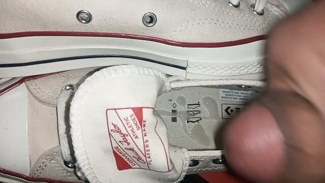 CUMSHOT INTO OF MY NEW CONVERSE