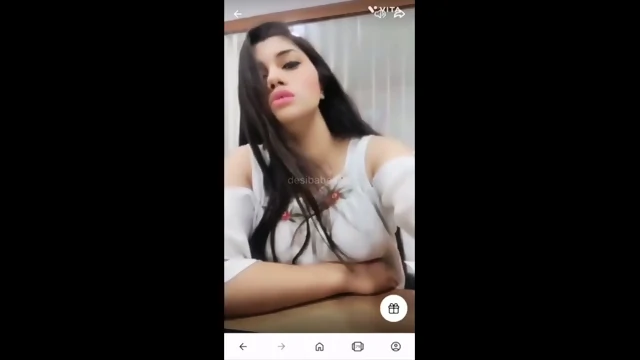 Supersexy Horny Desi Girl Niharika Teasing Fully Nude And Showing Her Big Titties And Hairy Pussy On Tango Live Stream