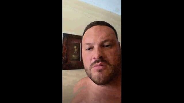 El seÃ±or David Cobos SÃ¡nchez se masturba delante de la cÃ¡mara.