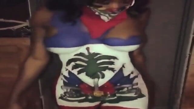 SEXY MODEL IN BACKROOM 7