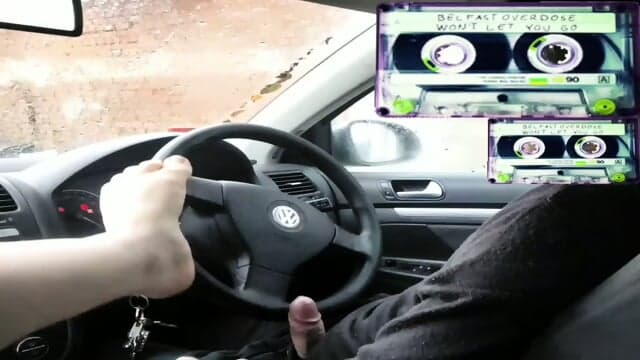 I'm a girl I thought it was a good trick, I used my foot to keep his dick as close to the steering wheel as possible so I could finish him off twice.When I did that, I rubbed the shaft of his penis until I let the cum come out twice. I liked how the cum c