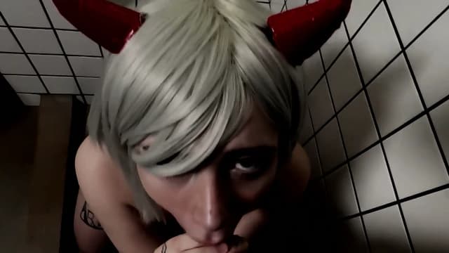 UNCUT BLOWJOB: THE HORNY ONE