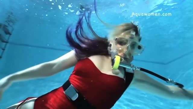 Aquawomen - Mantis FFM and a Jantzen One Piece! (Elise)
