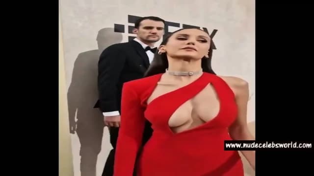 Nina Dobrev - Vampire Diaries Star Epic Celebrity Cameltoe And Cleavage Special