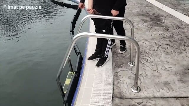 I'm Ana and I rubbed this boy's dick against the railing until I ejaculated so much cum and I dirty the pool railing with his cum, plus when we took 3 breaks, this boy wanted to leave, but I didn't let him leave like that and I stopped him from ejaculatin