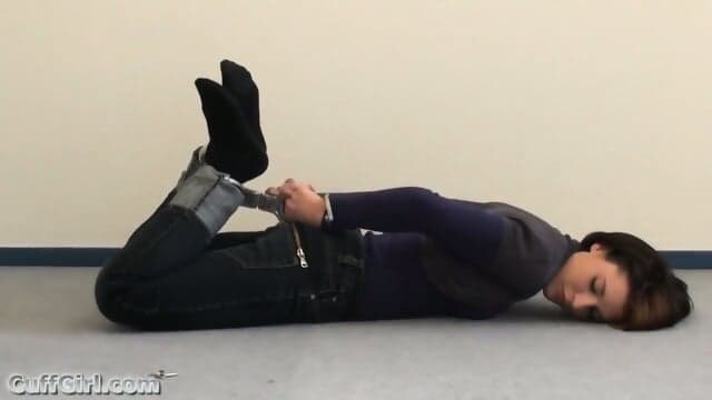 Hogcuff Escape Challenge  Kinky4Ever