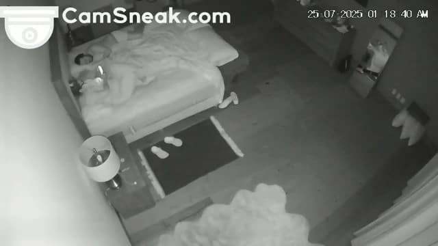 IPCAM - Hot woman sucks dick and lick feet