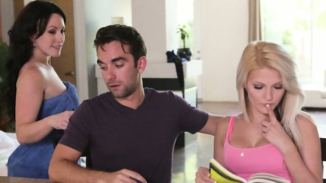 Hope Harper, Jennifer White - Cock Hungry Stepmom