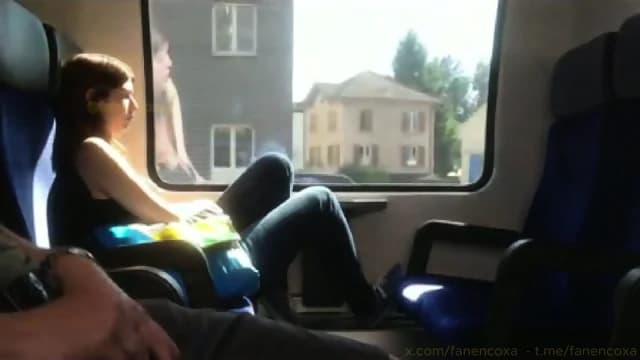 Dickflash girl cum