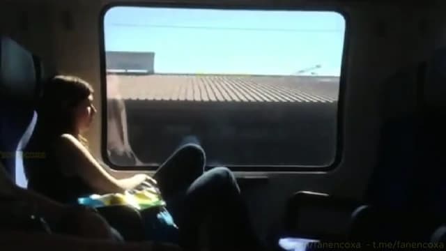 Dickflash girl cum