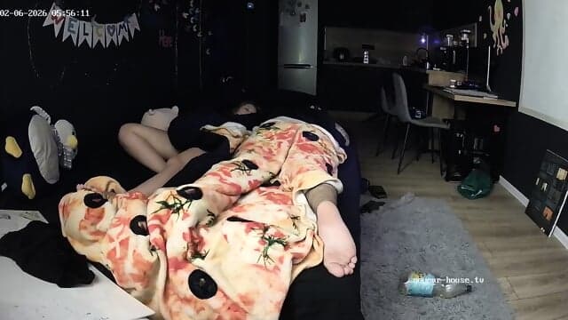 special candid bare feet closeup scenes Living room camera at Slammy & Agrat reallifecam apartment at Voyeur House TV 05.02.2026 from 16 h 34 min to 09 h 01 min