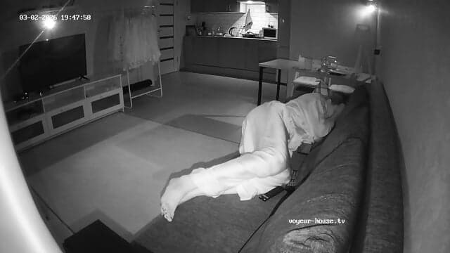 special candid bare feet closeup scenes Living room camera at Libermoon reallifecam apartment at Voyeur House TV 02.03.2026 from 18 h 36 min to 20 h 05 min