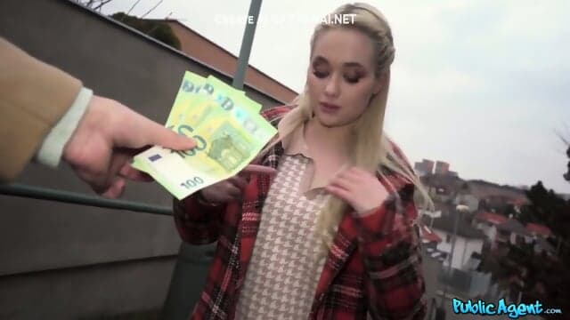 Russian Blonde Shows Off Her Big Tits On Amateur Casting Couch