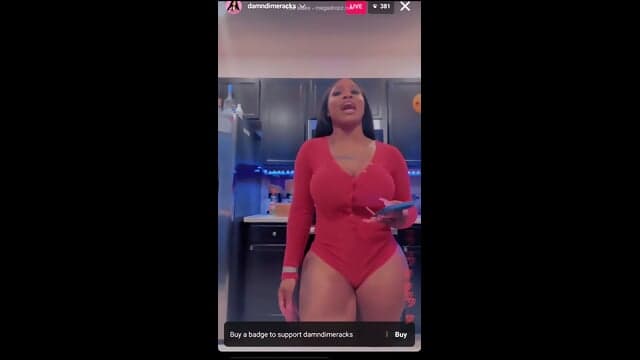 Sexy Live Cooking With Dimeberacky