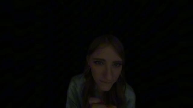 VR White girl that likes to take off night gowns