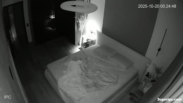 IPCAM - Angel-faced girl gives blowjob 2025-10-20
