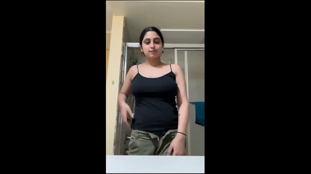 Punjabi NRI Babe Nude Self Shots In Bathroom