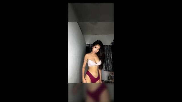 Young Indian Girl Teasing With Slim Body Structure ðð±ð¥µð¦ð¤¤ðð