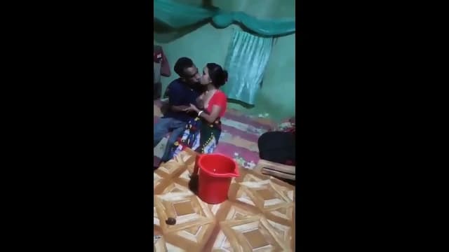 Cheater Aunty Fucking With Neighbor Captured Secretly