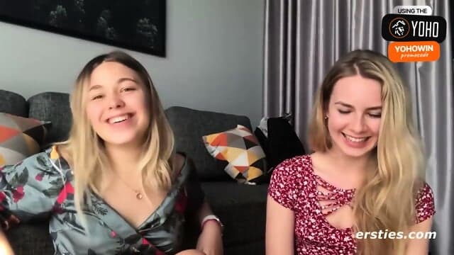 Two Ash-blonde Stunners Enjoy Puss Munching Each Other