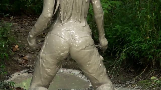 Bikini Mud Masturbation