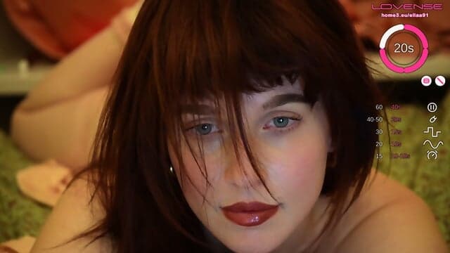 ãã°ããã®ããæäººã¢ãã«ã è£¸ã§ãã¼ãºãåã èå¥®ããä½ã®ææãªé¨åã æåã§é çªã«åºæ¿ãã éããªå¯å®¤ã®å¦æ³ã®ä¸­ã§