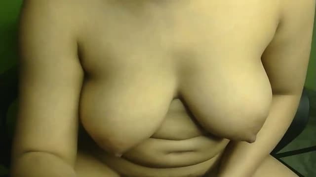 Your Cute Girl Full Nude Show