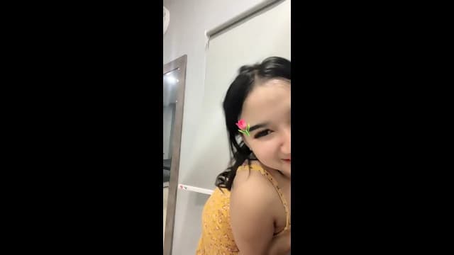 Nov, Dancing