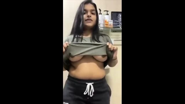 Rajasthani Ladki Ne Muhh Me Land Liya Marwadi Kuwari Ladki Ki Gaand Maari Akele Room Me Bula Kar Indian Rajasthani Marwadi Porn Sex Video