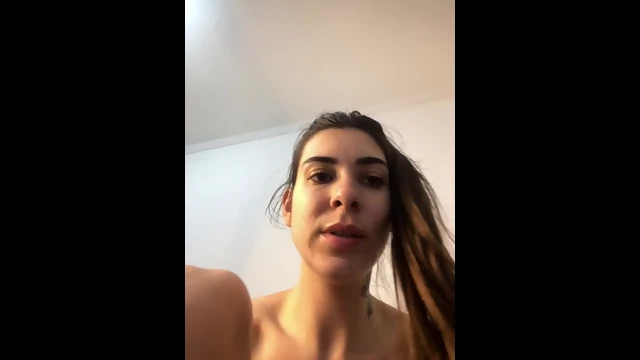 Fer-nanda Webcam Show Live