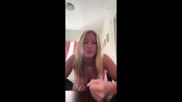 Blonde Webcam Live Soles Fast Motion Reverse