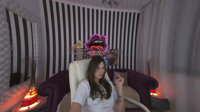 Dreamylinaa StripchatVR 2026 10 04T10 41 37 03 00 180 LR
