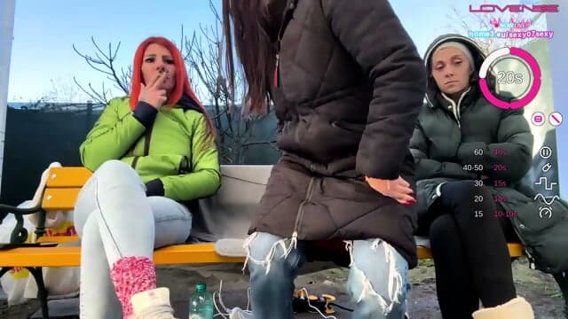 Geile Erwachsene Webcam Frau In Einem Privaten Raum SpÃ¤t Am Abend Ã¶ffnet Ihre Feuchten Lippen Mit Langsamen Fingern WÃ¤hrend Nahes Licht Jedes Feuchte Detail Hervorhebt WÃ¤hrend Eines Langsamen NÃ¤chtlic