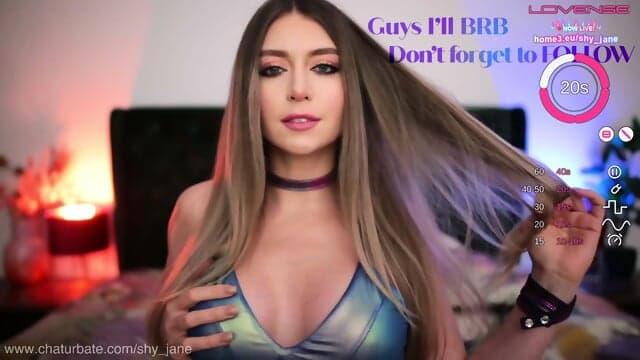 Sexy Erwachsene Single Camgirl In Einem Privaten Raum SpÃ¤t Am Abend Schiebt Ihren Po Zur Kameralinse WÃ¤hrend Ihr Selbstbewusster Blick Die Fantasie PersÃ¶nlicher Macht In Einer Feuchten Erwachsenen Sol