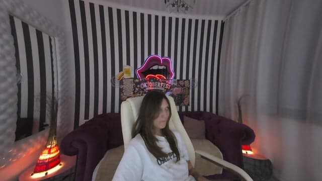 Dreamylinaa StripchatVR 2026 10 04T13 51 40 03 00 180 LR