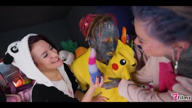 Anuskatzz, Missflora, And Lilylu Have Some Cosplay Anal Fisting Fun Teen-anal