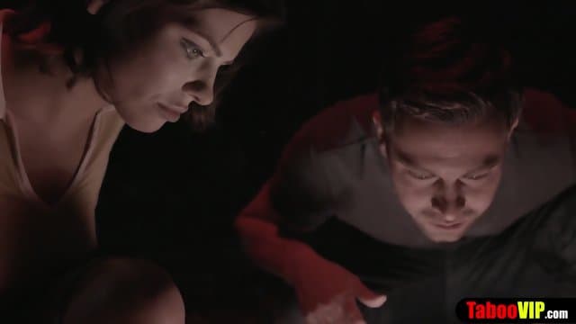 Couple taken by aliens and made to star in live sex shows