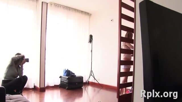 Dinky wants to be inside mesmerizing princess  s vag