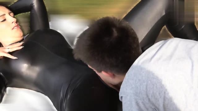 QueenParis Teeny Spezial - FickprÃ¼fung in  Spandex mit Nico 18